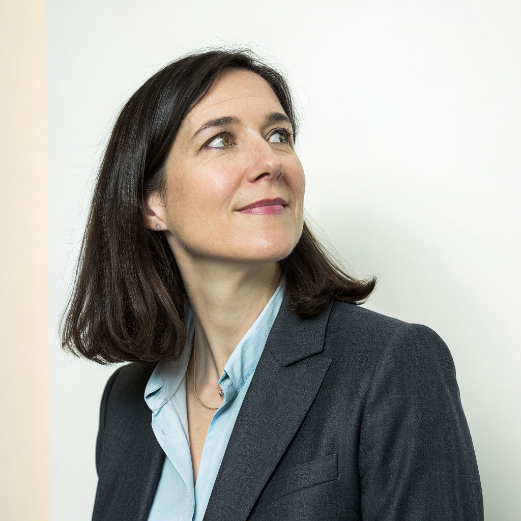 expert elena rostova